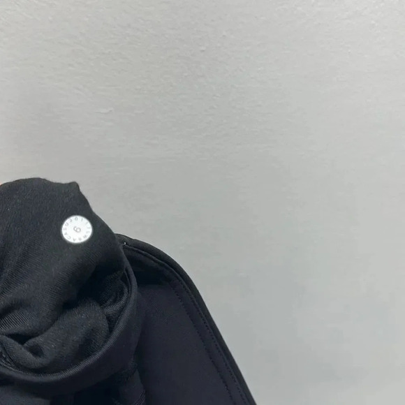 Lululemon Anew Cropped Leggings Crop Capris 21" Pants Laser Cut Black Size 6 - Picture 8 of 10